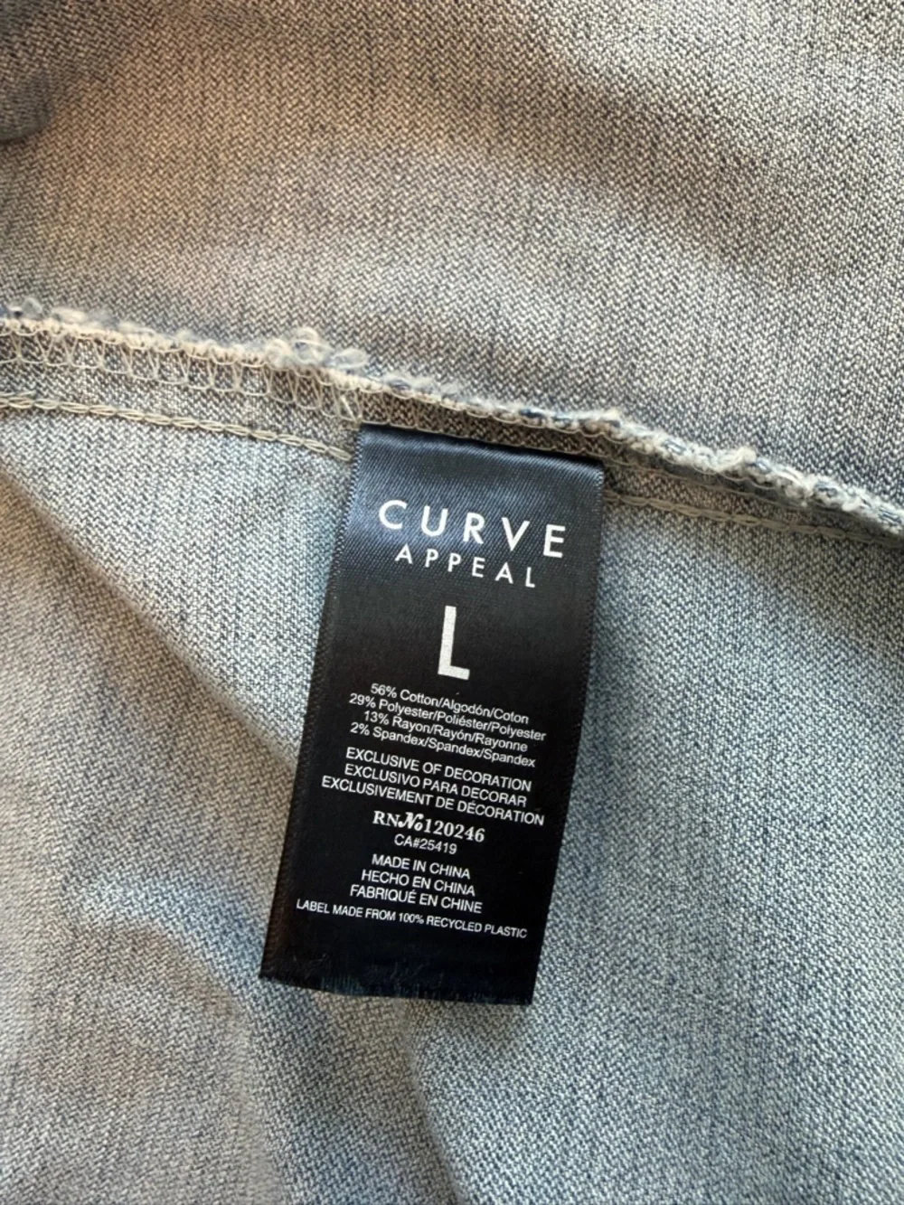Curve Denim Cropped Jean Jacket - Light Blue - Picture 5 of 8